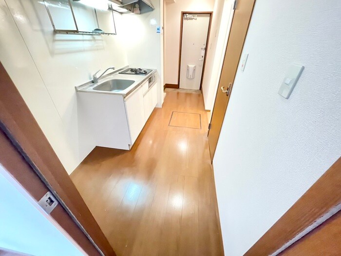 物件内観写真18　(廊下)