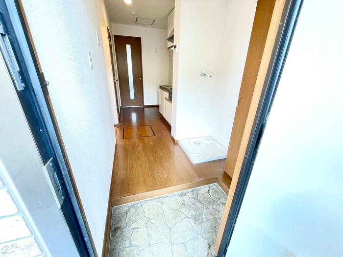 物件内観写真19　(玄関)