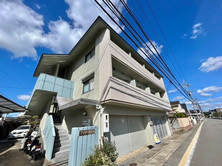 ブラザー徳大寺外観写真