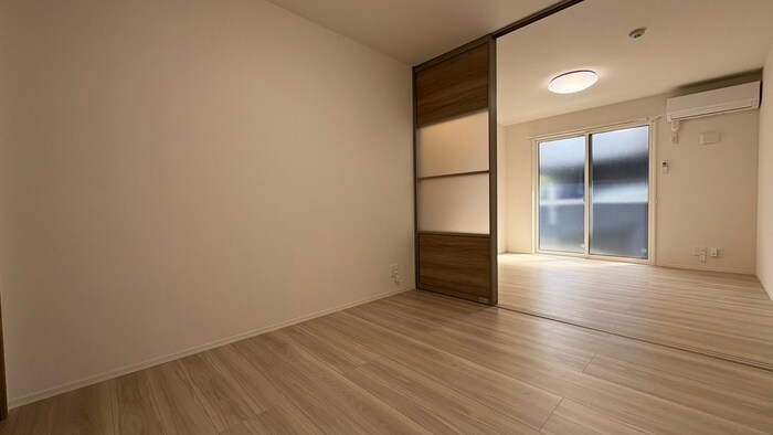 物件内観写真8　(居室)