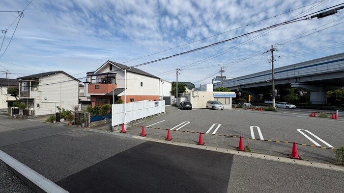 物件内観写真22　(室内からの展望)