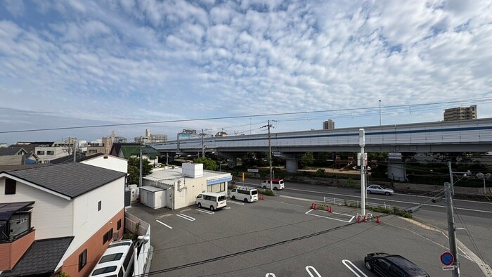 物件内観写真22　(室内からの展望)