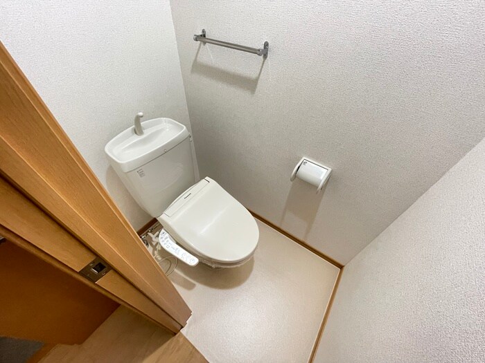 物件内観写真13　(トイレ)