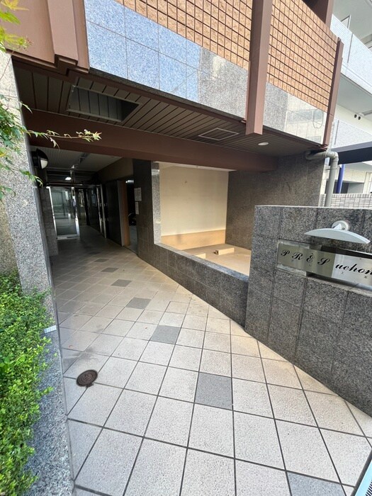 物件外観写真2　(同型モデル)