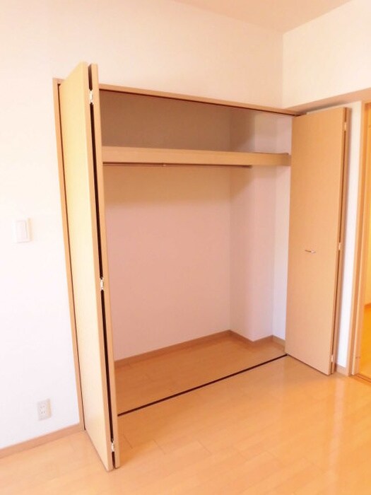 物件内観写真15　(収納)
