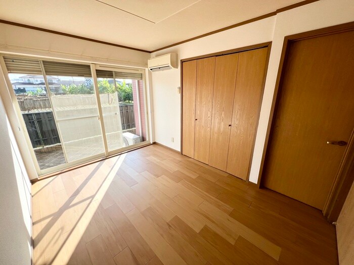 物件内観写真8　(居室)