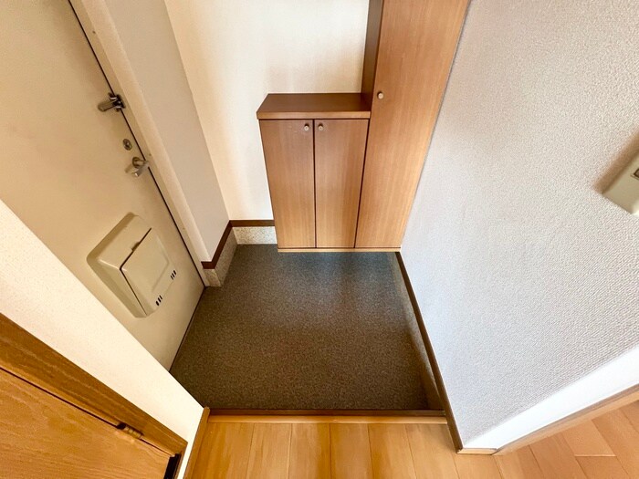 物件内観写真20　(玄関)