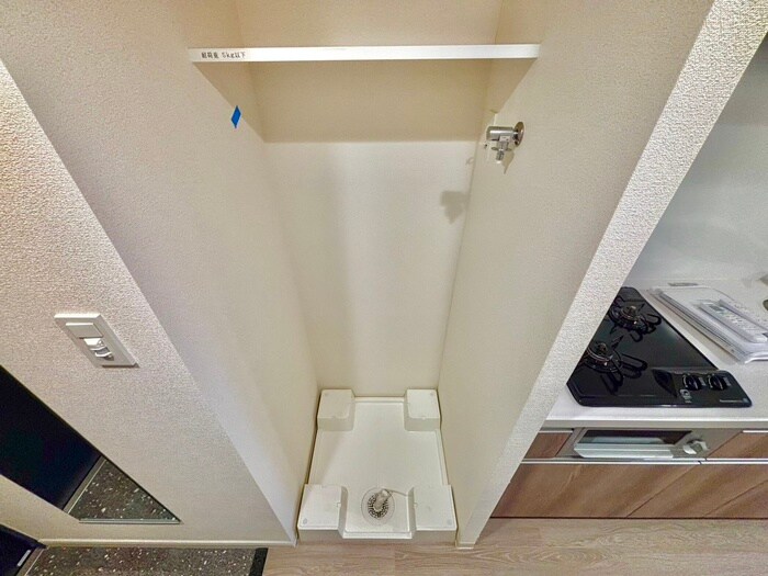 物件内観写真8　(洗濯機置場)