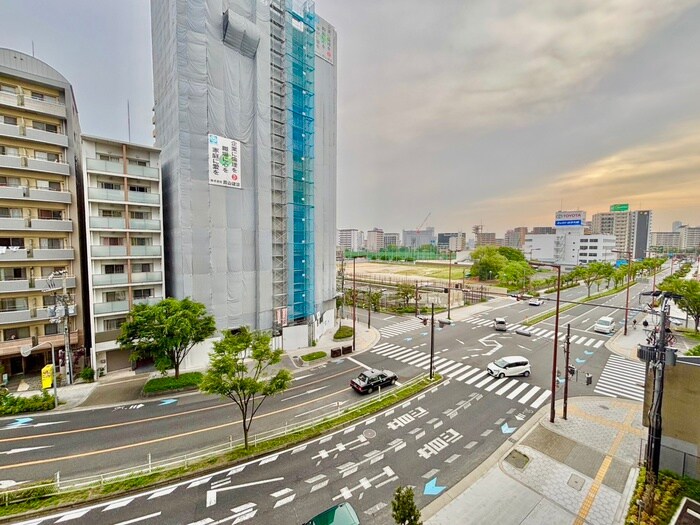 物件内観写真10　(室内からの展望)