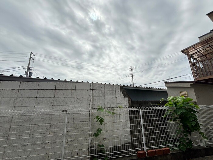 物件内観写真22　(室内からの展望)