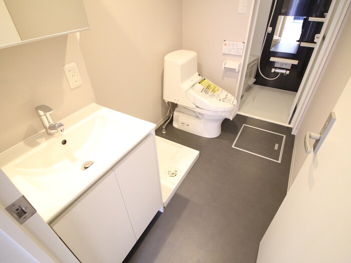 物件内観写真10　(洗面)