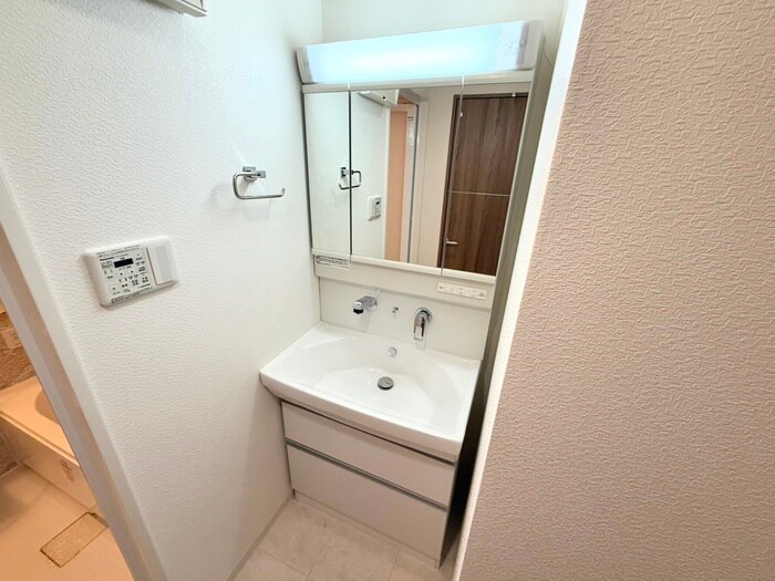 物件内観写真9　(洗面)