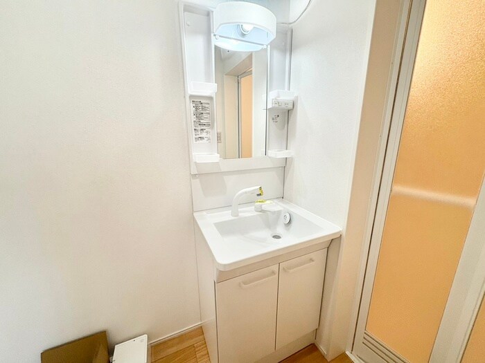 物件内観写真12　(洗面)