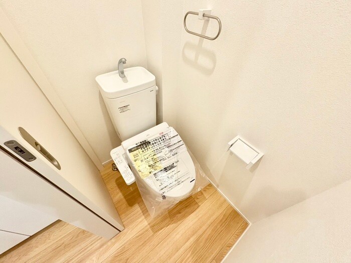 物件内観写真14　(トイレ)