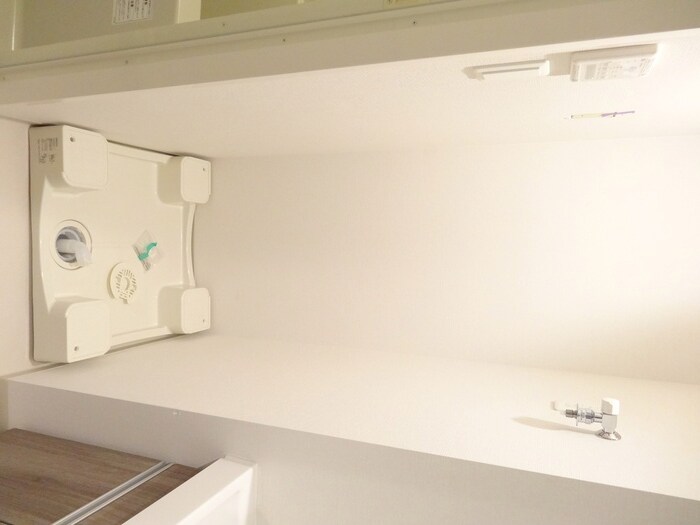物件内観写真9　(洗濯機置場)