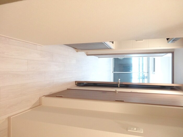 物件内観写真12　(廊下)