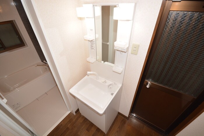 物件内観写真10　(洗面)