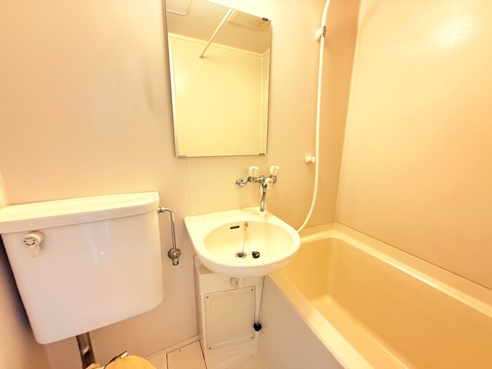 物件内観写真9　(洗面)