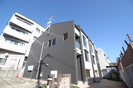 コ－ジィコ－ト外観写真