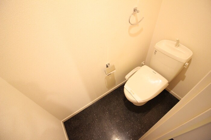 物件内観写真15　(トイレ)