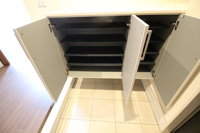 物件内観写真17　(靴箱)