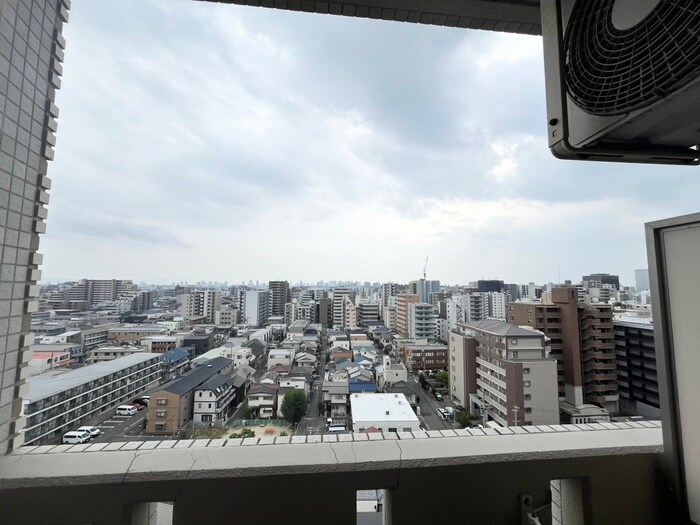 物件内観写真18　(室内からの展望)