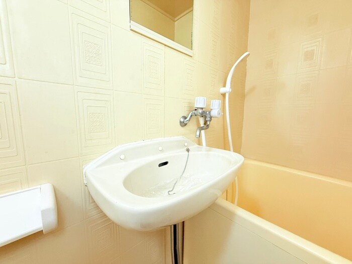 物件内観写真11　(洗面)