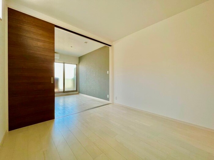 物件内観写真8　(居室)