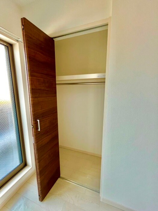 物件内観写真11　(収納)