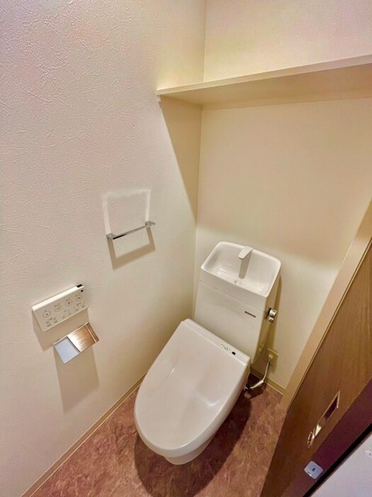 物件内観写真13　(トイレ)