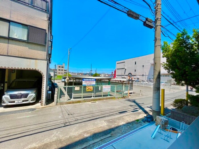 物件内観写真22　(室内からの展望)