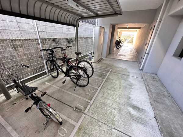 駐輪場