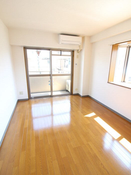 物件内観写真13　(居室)