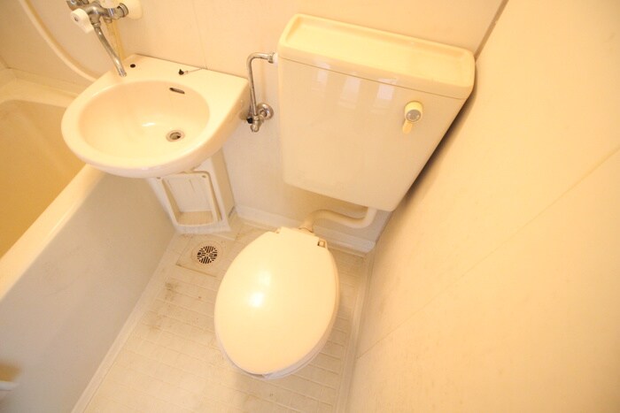 物件内観写真13　(トイレ)