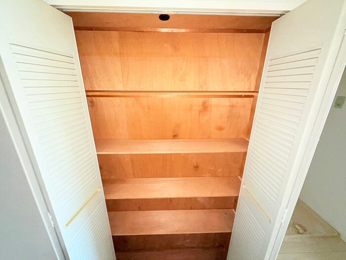 物件内観写真5　(収納)