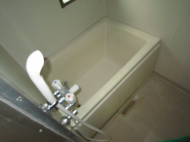 ソファレ山本のバス