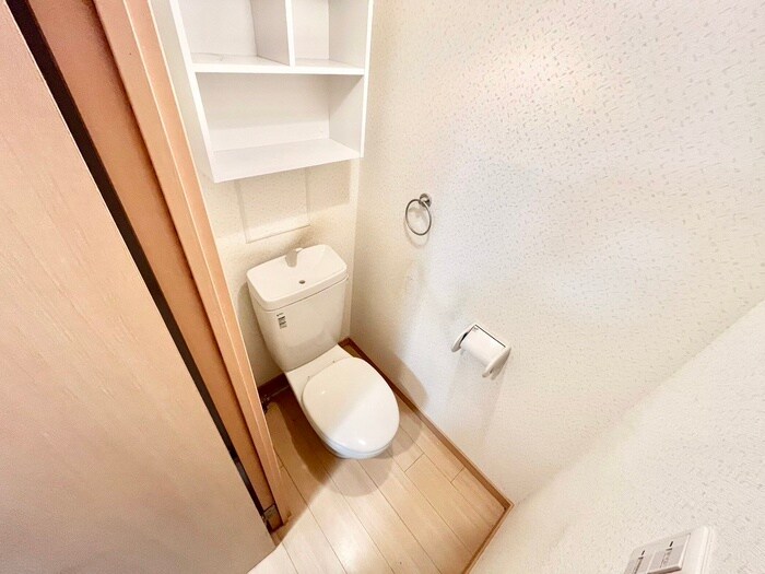 物件内観写真15　(トイレ)