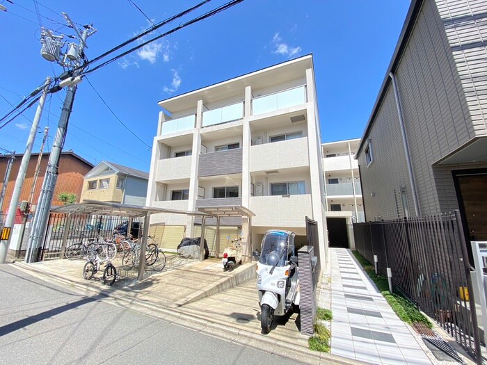 物件外観写真1　(外観写真)