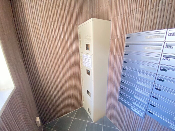 物件外観写真4　(建物設備)