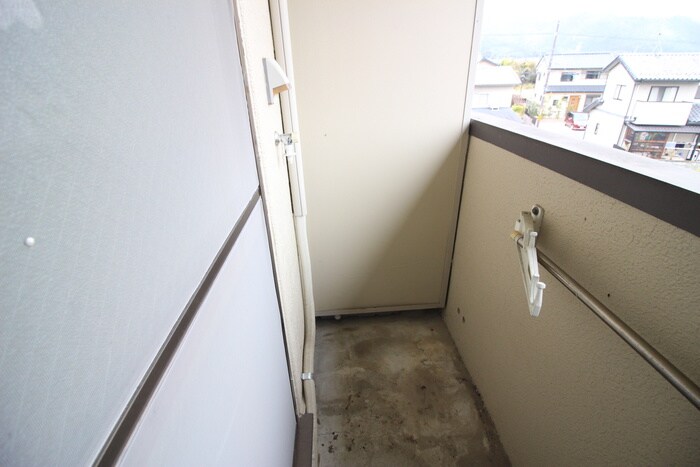 物件内観写真16　(洗濯機置場)