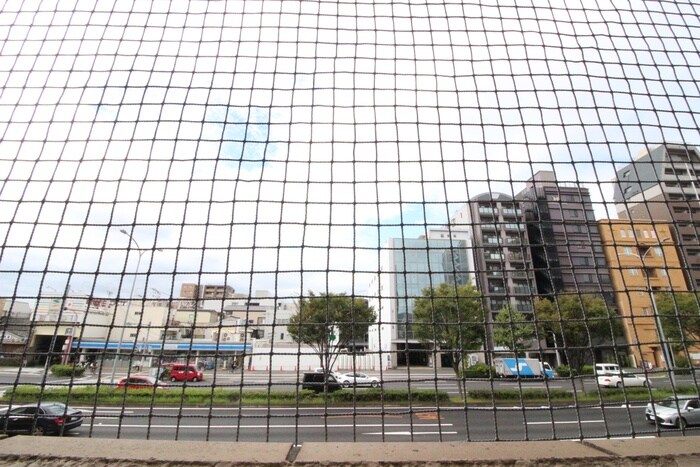 物件内観写真12　(室内からの展望)