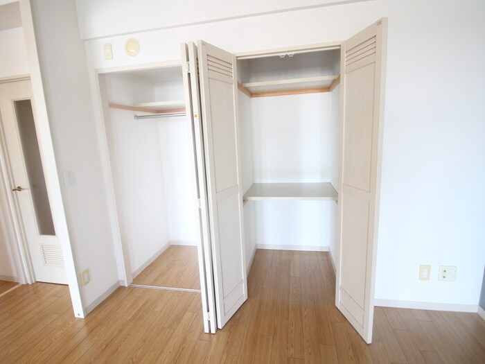 物件内観写真11　(収納)