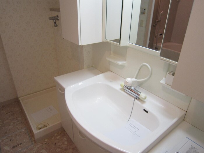 物件内観写真13　(洗面)