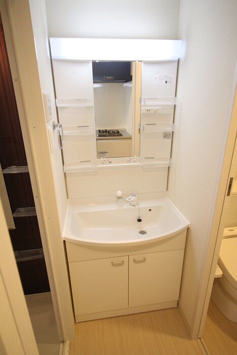 物件内観写真9　(洗面)