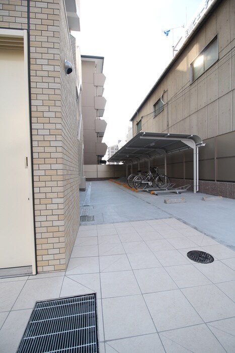 物件外観写真5　(駐輪場)