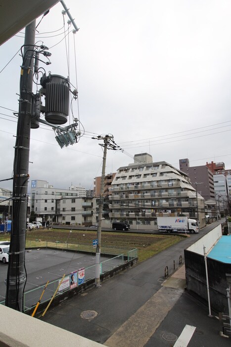 物件内観写真17　(室内からの展望)