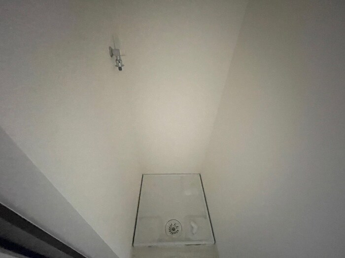 物件内観写真14　(洗濯機置場)