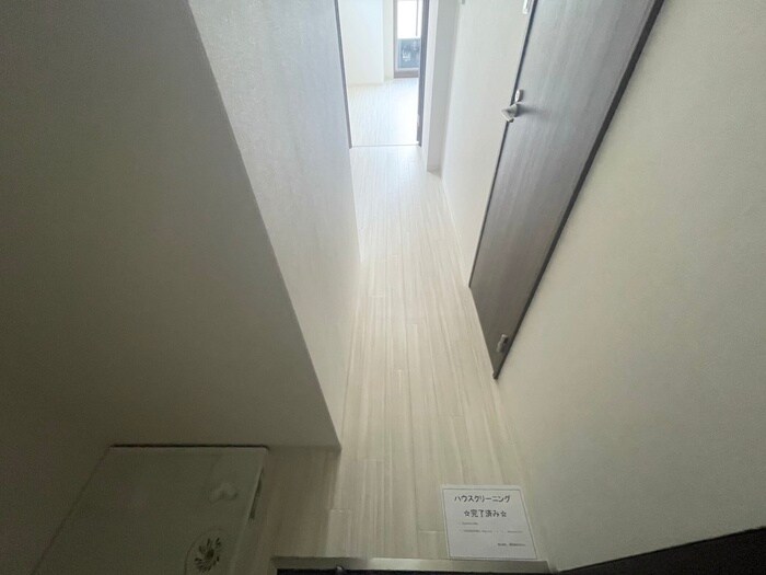 物件内観写真18　(廊下)