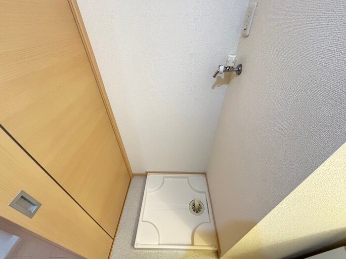 物件内観写真20　(洗濯機置場)