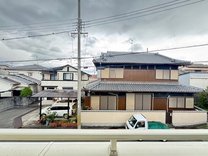 物件内観写真22　(室内からの展望)